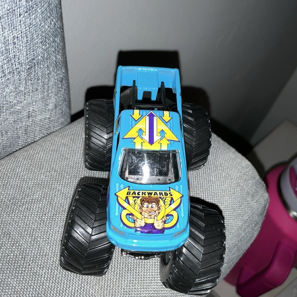 RARE Monster Jam Hot Wheels BACKWARDS BOB Monster‎ Truck 1:24 Diecast Original